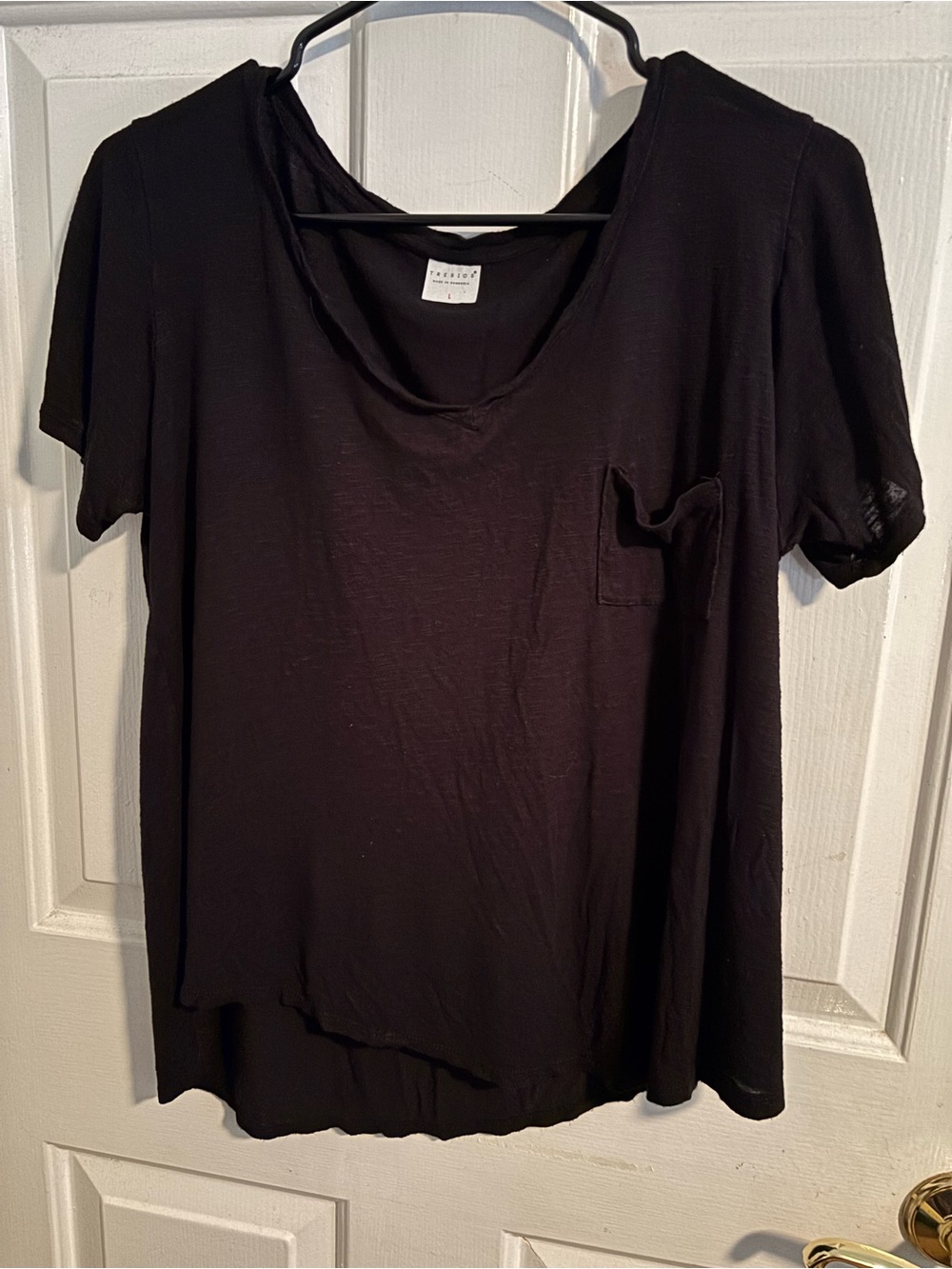 Tresics Black T-Shirt